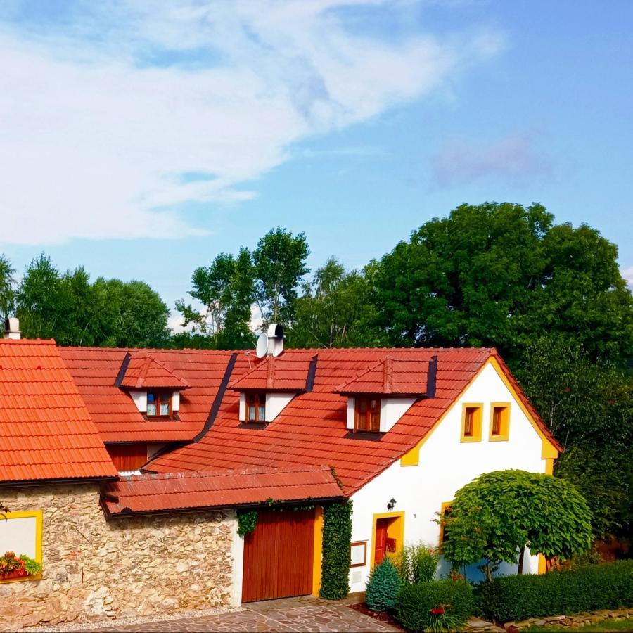 Pension Fanlor Zubcicka Lhotka Buitenkant foto